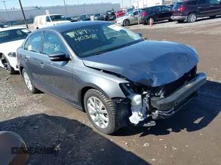 2013 Volkswagen Jetta SE with VIN 3VWDP7AJXDM427960, listed as a IAAI auction lot 41814030 with 105,287 mi miles and . Bid and sale history available at DreamBid. Image 1.