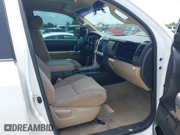 2008 Toyota Tundra z VIN 5TFRV54138X064884, wystawiony jako IAAI lot #42375615 z przebiegiem 230 661 mil mil oraz . Historia ofert i sprzedaży dostępna na DreamBid. Obrazek 5.