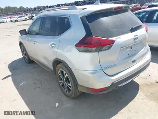 2019 Nissan Rogue SL with VIN 5N1AT2MT8KC761268, listed as a IAAI auction lot 41833181 with 108,687 mi miles. Bid and sale history available at carsss.com. Image 3.