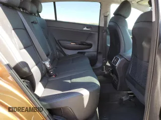 2021 Kia Sportage EX with VIN KNDPNCAC2M7924768, listed as a Copart auction lot 57914625 with 25,798 mi miles and Salvage title. Bid and sale history available at DreamBid. Image 10.