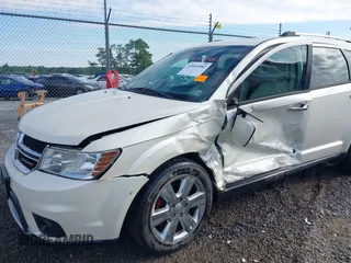 2013 Dodge Journey Crew with VIN 3C4PDDDG9DT685464, listed as a IAAI auction lot 42641982 with 155,901 mi miles and . Bid and sale history available at DreamBid. Image 6.