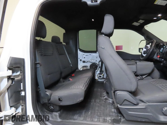 2022 Ford F-150 XL with VIN 1FTEX1EP0NKF28078, listed as a Copart auction lot 61075785 with 60,686 mi miles and Salvage title. Bid and sale history available at DreamBid. Image 6.