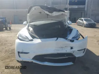 2022 Tesla Model Y Long Range with VIN 7SAYGAEE3NF416838, listed as a Copart auction lot 46157675 with 24,254 mi miles and Salvage Title. Bid and sale history available at DreamBid. Image 5.
