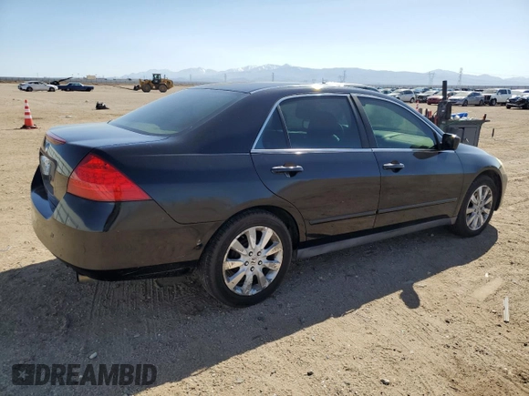 2007 Honda Accord LX z VIN 1HGCM56457A225416, wystawiony jako Copart lot #52151795 z przebiegiem 201 787 mil mil oraz Szkoda całkowita • Salvage title. Historia ofert i sprzedaży dostępna na DreamBid. Obrazek 3.