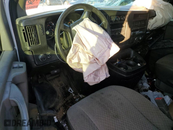 2015 Chevrolet Express Cargo z VIN 1GCZGUCG4F1224863, wystawiony jako Copart lot #73785224 z przebiegiem Nie podano mil oraz Szkoda całkowita • Salvage title. Historia ofert i sprzedaży dostępna na DreamBid. Obrazek 8.