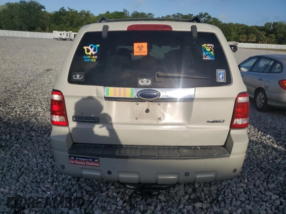2008 Ford Escape Limited with VIN 1FMCU94158KB43384, listed as a Copart auction lot 51799325 with 188,824 mi miles and Non Repairable. Bid and sale history available at carsss.com. Image 6.