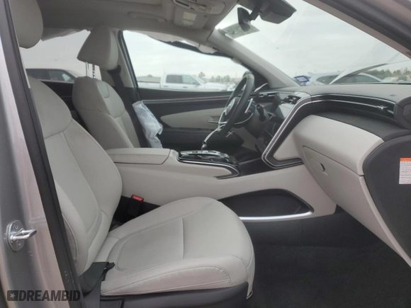 2023 Hyundai Tucson Hybrid SEL Convenience with VIN KM8JFCA1XPU123802, listed as a Copart auction lot 84328794 with 8,806 mi miles and Salvage Title. Bid and sale history available at carsss.com. Image 7.