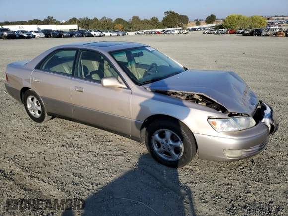 1998 Lexus ES 300 Luxury Sport Sdn with VIN JT8BF28G6W5019411, listed as a Copart auction lot 77497114 with 167,288 mi miles and Salvage Title. Bid and sale history available at carsss.com. Image 4.