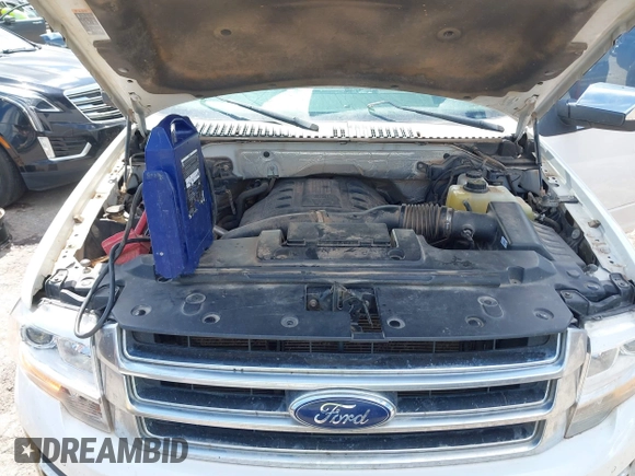 2015 Ford Expedition Max Platinum with VIN 1FMJK1MTXFEF30329, listed as a IAAI auction lot 42410300 with 184,119 mi miles and . Bid and sale history available at DreamBid. Image 10.
