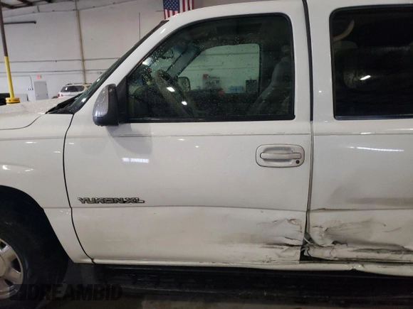 2002 GMC Yukon XL SLT with VIN 3GKFK16ZX2G270341, listed as a Copart auction lot 88023885 with 238,111 mi miles and Salvage Title. Bid and sale history available at carsss.com. Image 7.
