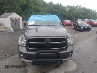 2015 Ram 1500 Express z VIN 1C6RR7FT4FS731476, wystawiony jako IAAI lot #42448640 z przebiegiem 104 713 mil mil oraz . Historia ofert i sprzedaży dostępna na DreamBid. Obrazek 12.