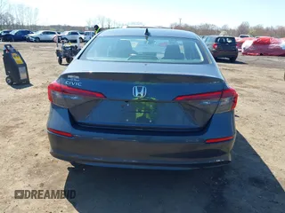 2024 Honda Civic EX z VIN 2HGFE1F76RH314980, wystawiony jako IAAI lot #42000094 z przebiegiem 13 576 mil mil oraz . Historia ofert i sprzedaży dostępna na DreamBid. Obrazek 16.