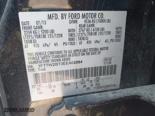 2014 Ford Super Duty F-250 SRW XL with VIN 1FT7W2BT3EEA02884, listed as a IAAI auction lot 41876415 with 143,138 mi miles. Bid and sale history available at carsss.com. Image 9.