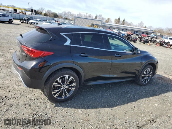 2017 Infiniti QX30 Luxury z VIN SJKCH5CR1HA037364, wystawiony jako Copart lot #44723845 z przebiegiem 82 453 mil mil oraz Szkoda całkowita • Salvage title. Historia ofert i sprzedaży dostępna na DreamBid. Obrazek 3.