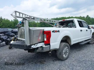 2017 Ford F-250 Lariat с VIN 1FT7W2B6XHED69215, выставлен на аукционе IAAI как лот 42473798 с пробегом 158 697 миль миль и . История ставок и продаж доступна на DreamBid. Изображение 4.