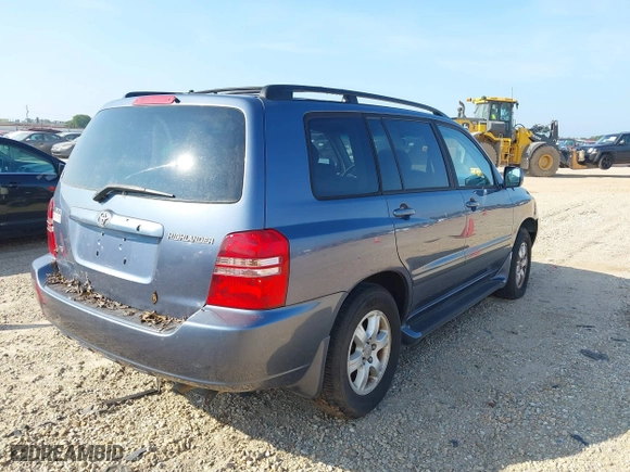 2002 Toyota Highlander with VIN JTEGF21A020062948, listed as a IAAI auction lot 40066189 with 227,639 mi miles. Bid and sale history available at carsss.com. Image 4.