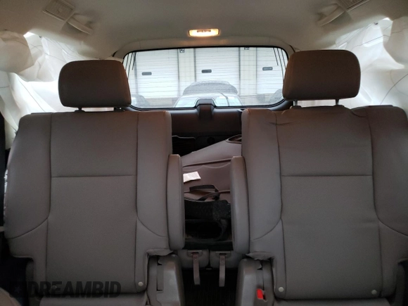2023 Lexus GX 460 Premium z VIN JTJAM7BX6P5344583, wystawiony jako Copart lot #79506134 z przebiegiem 22 840 mil mil oraz Szkoda całkowita • Salvage title. Historia ofert i sprzedaży dostępna na DreamBid. Obrazek 10.
