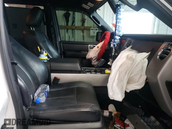 2017 Ford Expedition Limited с VIN 1FMJU2AT3HEA69045, выставлен на аукционе Copart как лот 59865785 с пробегом 203 801 миль миль и Списание • Salvage title. История ставок и продаж доступна на DreamBid. Изображение 7.