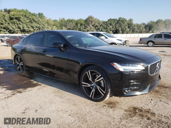 2020 Volvo S90 R-Design with VIN LVYA22MT9LP149719, listed as a Copart auction lot 65997543 with 21,229 mi miles. Bid and sale history available at carsss.com. Image 4.