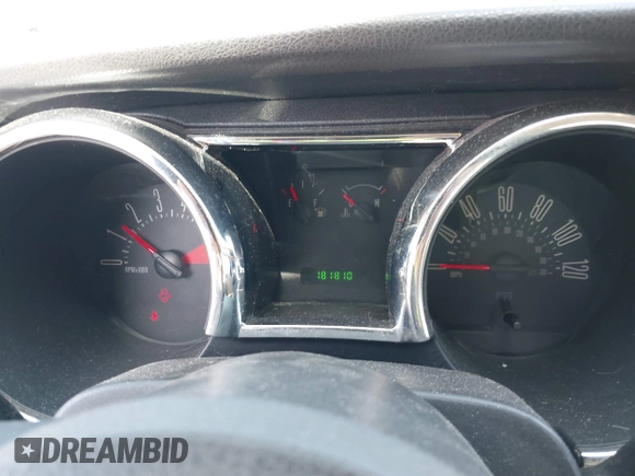 2005 Ford Mustang Deluxe с VIN 1ZVFT80NX55110332, выставлен на аукционе IAAI как лот 42087975 с пробегом 181 810 миль миль и . История ставок и продаж доступна на DreamBid. Изображение 7.