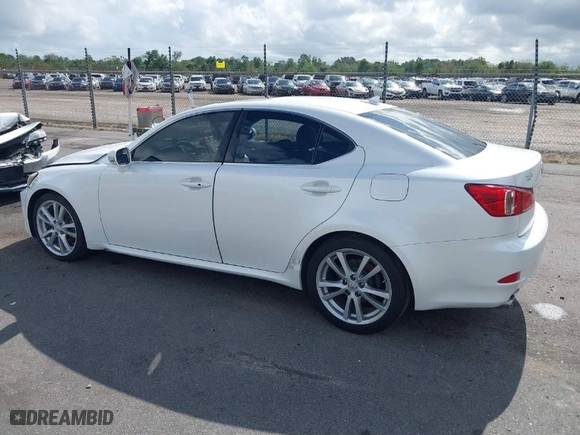 2011 Lexus IS 250 with VIN JTHBF5C2XB5140997, listed as a IAAI auction lot 40772353 with NaN miles. Bid and sale history available at carsss.com. Image 14.