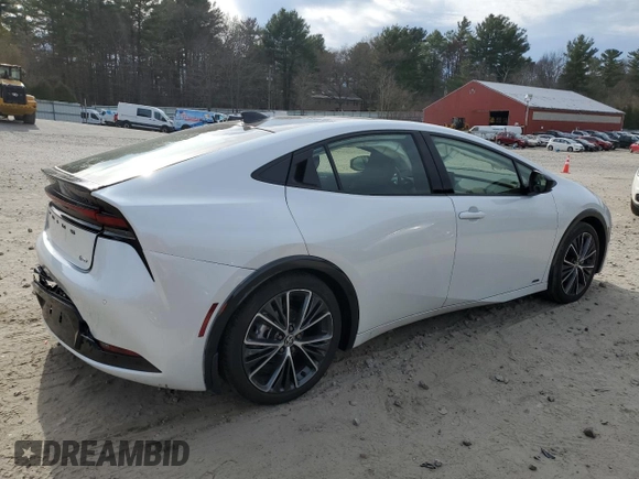 2024 Toyota Prius LE z VIN JTDADABU2R3020924, wystawiony jako Copart lot #53965455 z przebiegiem 3 240 mil mil oraz Szkoda całkowita • Salvage title. Historia ofert i sprzedaży dostępna na DreamBid. Obrazek 3.