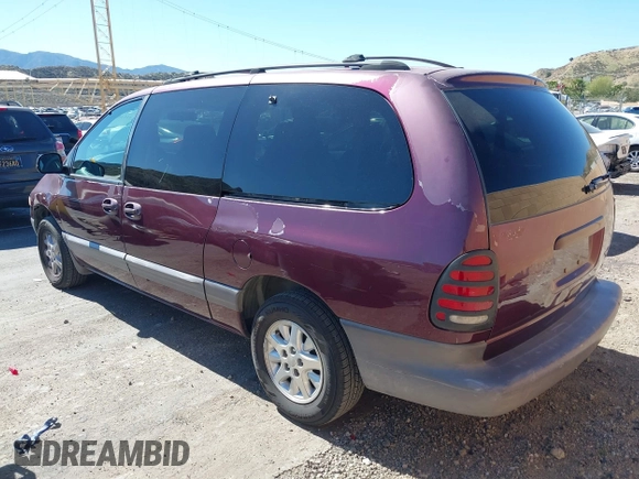 2000 Plymouth Voyager Grand SE z VIN 1P4GP44G8YB513887, wystawiony jako IAAI lot #41515488 z przebiegiem 330 867 mil mil oraz . Historia ofert i sprzedaży dostępna na DreamBid. Obrazek 3.