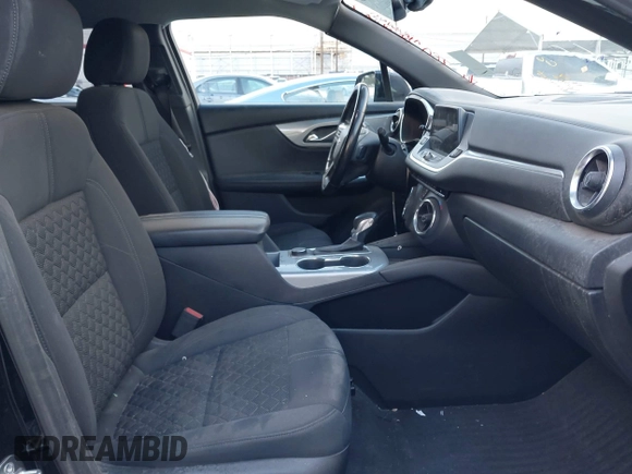 2020 Chevrolet Blazer LT with VIN 3GNKBCRS6LS644955, listed as a IAAI auction lot 41593728 with 59,729 mi miles and . Bid and sale history available at DreamBid. Image 5.