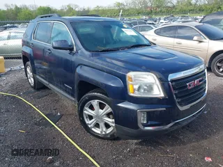 2017 GMC Terrain SLE z VIN 2GKALNEK8H6288134, wystawiony jako IAAI lot #42072206 z przebiegiem 150 138 mil mil oraz . Historia ofert i sprzedaży dostępna na DreamBid. Obrazek 1.