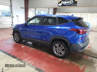 2021 Kia Seltos LX with VIN KNDEPCAA6M7121185, listed as a Copart auction lot 49608255 with 64,896 mi miles and Salvage Title. Bid and sale history available at DreamBid. Image 2.