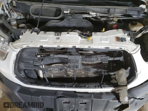 2018 Ford Transit z VIN 1FTYR1YM0JKA46536, wystawiony jako Copart lot #42117625 z przebiegiem 248 282 mil mil oraz Szkoda całkowita • Salvage title. Historia ofert i sprzedaży dostępna na DreamBid. Obrazek 11.