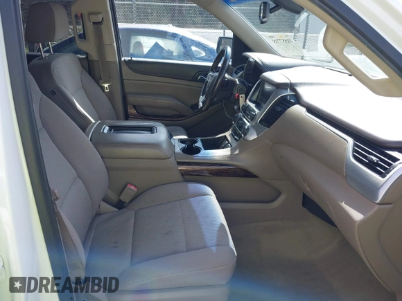 2016 GMC Yukon XL SLE with VIN 1GKS1FKC0GR331459, listed as a IAAI auction lot 41557718 with 203,803 mi miles. Bid and sale history available at carsss.com. Image 5.