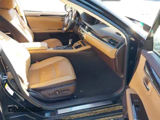 2018 Lexus ES with VIN 58ABK1GG7JU085607, listed as a IAAI auction lot 40888764 with 123,116 mi miles. Bid and sale history available at carsss.com. Image 5.