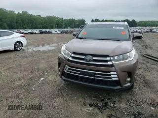 2017 Toyota Highlander Limited with VIN 5TDYZRFH0HS199280, listed as a Copart auction lot 58612645 with 159,282 mi miles and Salvage title. Bid and sale history available at DreamBid. Image 15.