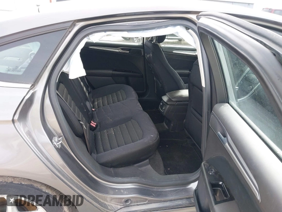 2013 Ford Fusion SE with VIN 3FA6P0HR2DR250053, listed as a IAAI auction lot 41860234 with 153,847 mi miles. Bid and sale history available at carsss.com. Image 8.
