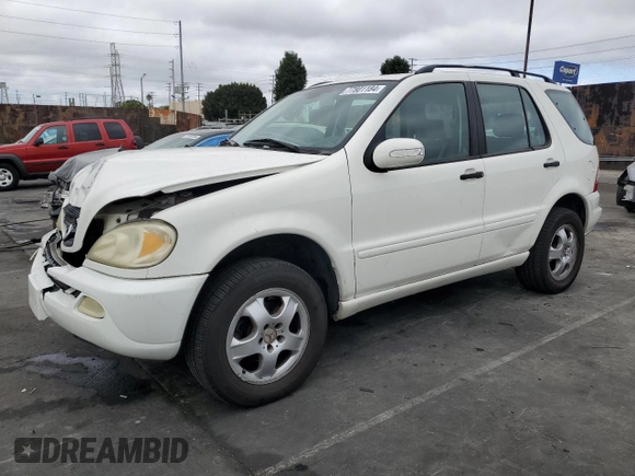 2004 Mercedes-Benz M-Class 3.5L with VIN 4JGAB57E74A501184, listed as a Copart auction lot 77801184 with 0 mi miles and Salvage Title. Bid and sale history available at carsss.com. Image 1.
