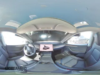 2024 Tesla Model Y Long Range z VIN 7SAYGDEE2RA223052, wystawiony jako Copart lot #61485025 z przebiegiem 13 268 mil mil oraz Szkoda całkowita • Salvage title. Historia ofert i sprzedaży dostępna na DreamBid. Obrazek 14.