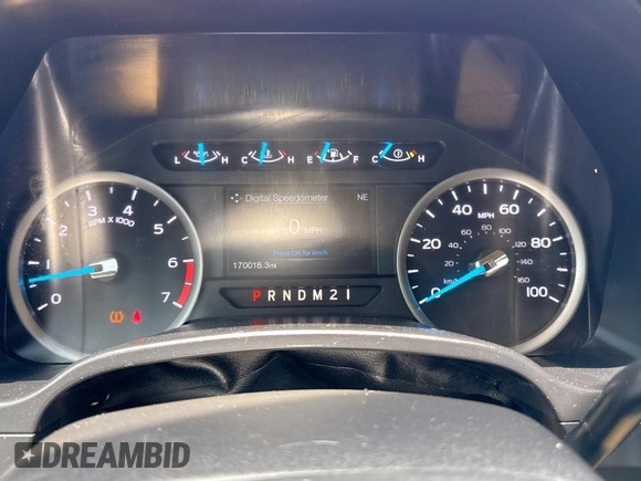 2017 Ford F-250 XL with VIN 1FTBF2A69HEE45339, listed as a Copart auction lot 58622805 with 170,018 mi miles and Clean title. Bid and sale history available at DreamBid. Image 8.