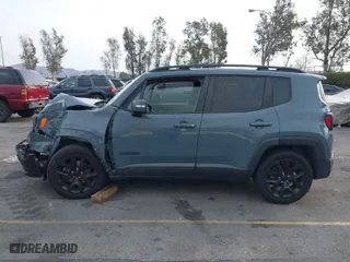 2018 Jeep Renegade Latitude with VIN ZACCJABBXJPJ52701, listed as a IAAI auction lot 41549418 with 106,797 mi miles. Bid and sale history available at carsss.com. Image 14.