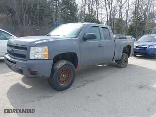 2010 Chevrolet Silverado 1500 LT with VIN 1GCSKSE34AZ149056, listed as a IAAI auction lot 41940819 with 254,707 mi miles. Bid and sale history available at carsss.com. Image 17.