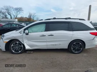 2024 Honda Odyssey Elite with VIN 5FNRL6H93RB000285, listed as a IAAI auction lot 40906174 with 20,146 mi miles. Bid and sale history available at carsss.com. Image 13.
