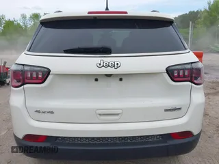 2017 Jeep Compass Latitude с VIN 3C4NJDBB4HT620633, выставлен на аукционе IAAI как лот 42351841 с пробегом 82 622 миль миль и . История ставок и продаж доступна на DreamBid. Изображение 16.