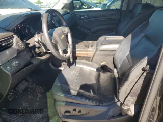 2018 Chevrolet Tahoe LT z VIN 1GNSCBKC5JR341076, wystawiony jako Copart lot #57123295 z przebiegiem 134 055 mil mil oraz Szkoda całkowita • Salvage title. Historia ofert i sprzedaży dostępna na DreamBid. Obrazek 7.