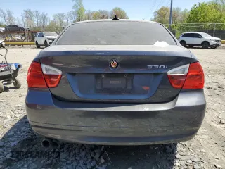 2006 BMW 3 Series 330i with VIN WBAVB33586PS16264, listed as a Copart auction lot 52257995 with 182,857 mi miles and Salvage Title. Bid and sale history available at DreamBid. Image 6.
