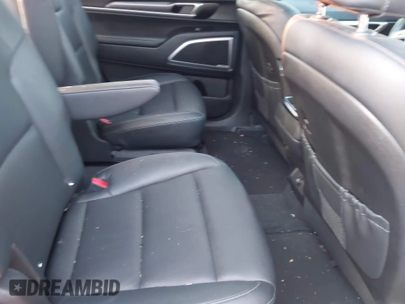 2022 Kia Telluride S with VIN 5XYP64HC1NG310548, listed as a IAAI auction lot 40086564 with 34,397 mi miles and . Bid and sale history available at DreamBid. Image 8.