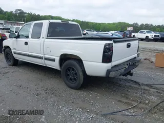 2001 Chevrolet Silverado 1500 LS with VIN 2GCEC19T811149987, listed as a IAAI auction lot 42116650 with 228,288 mi miles and . Bid and sale history available at DreamBid. Image 3.