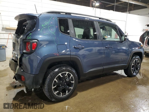 2023 Jeep Renegade Latitude z VIN ZACNJDB12PPP41283, wystawiony jako Copart lot #46307735 z przebiegiem 16 918 mil mil oraz Szkoda całkowita • Salvage title. Historia ofert i sprzedaży dostępna na DreamBid. Obrazek 3.