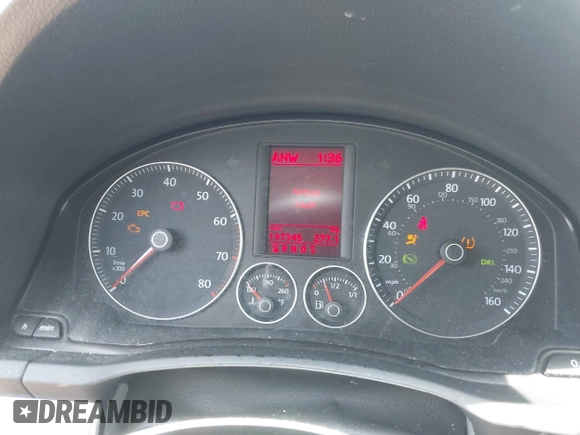 2008 Volkswagen Jetta SE with VIN 3VWRM71K68M176528, listed as a IAAI auction lot 42315777 with 197,345 mi miles and . Bid and sale history available at DreamBid. Image 7.