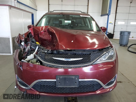 2018 Chrysler Pacifica Touring L z VIN 2C4RC1BG5JR211233, wystawiony jako Copart lot #58029295 z przebiegiem 112 264 mil mil oraz Szkody całkowita. Historia ofert i sprzedaży dostępna na DreamBid. Obrazek 5.