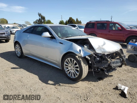 2011 Cadillac CTS z VIN 1G6DA1ED4B0132278, wystawiony jako Copart lot #52191915 z przebiegiem 115 933 mil mil oraz Szkoda całkowita • Salvage title. Historia ofert i sprzedaży dostępna na DreamBid. Obrazek 4.